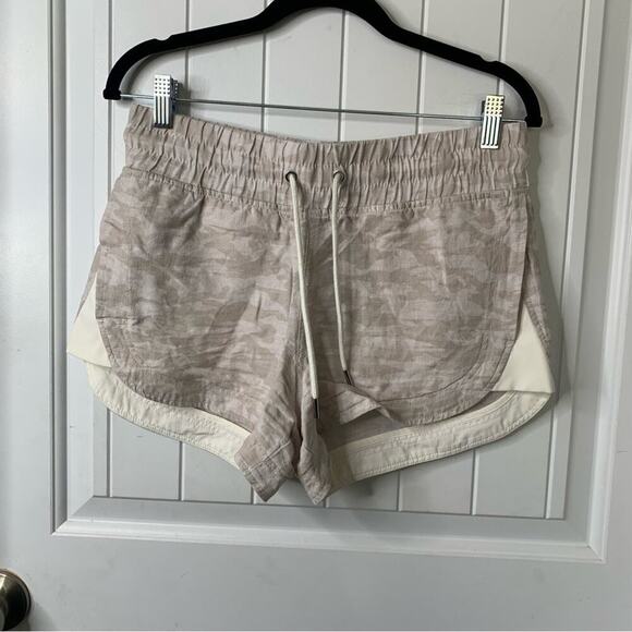 Athleta Cabo Tide Linen‎ camouflage camo shorts size 4 - Picture 1 of 5